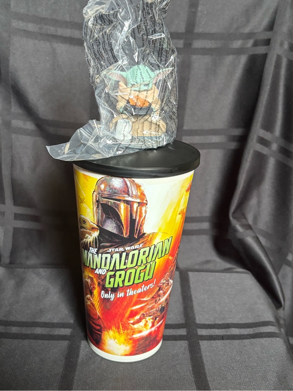 Star Wars Mandalorian And Grogu AMC Cup With Topper